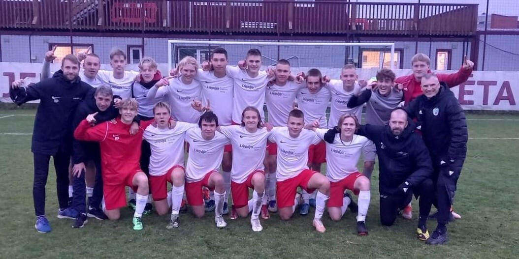 Liepājas futbola skolas U18 komanda triumfē Latvijas čempionāta Elites grupā