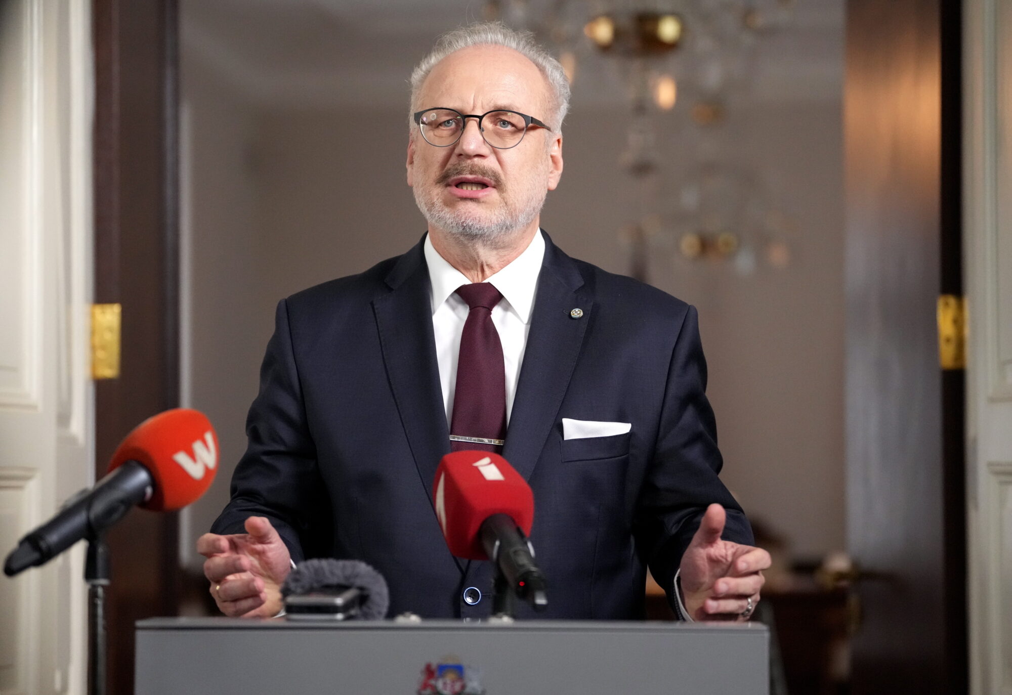 Levits pilnvarojis Kariņu sākt konsultācijas par iespējamas koalīcijas izveidošanu
