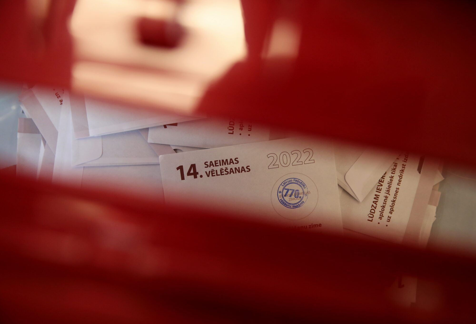 No “Jaunās vienotības” visvairāk svītrots Šadurskis, visvairāk plusu Kariņam