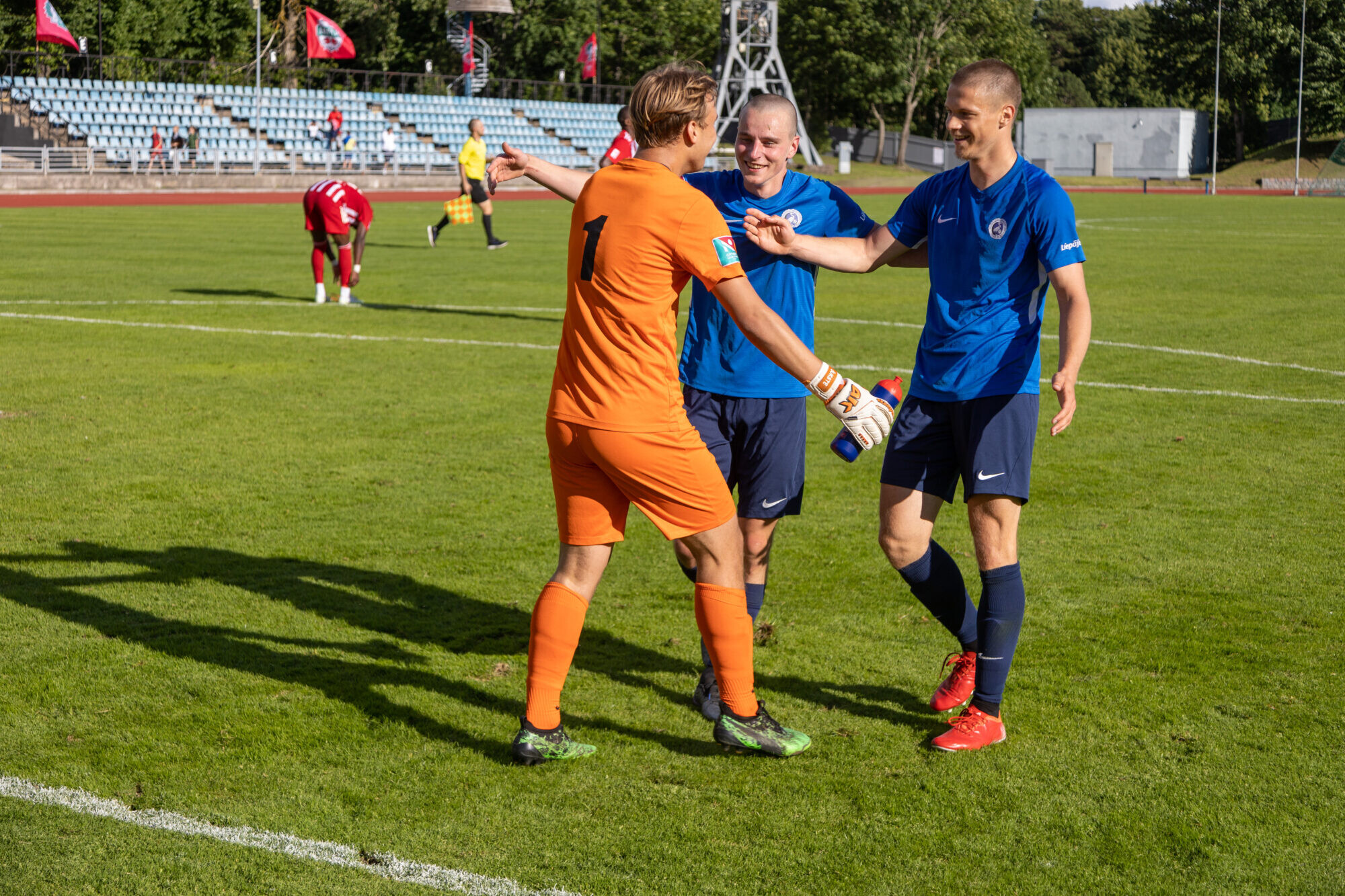 “Grobiņa” gūst septiņus vārtus un sagrauj “Smilteni”