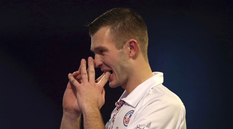 Razma nepārvar “Nordic Darts Masters” pirmo kārtu