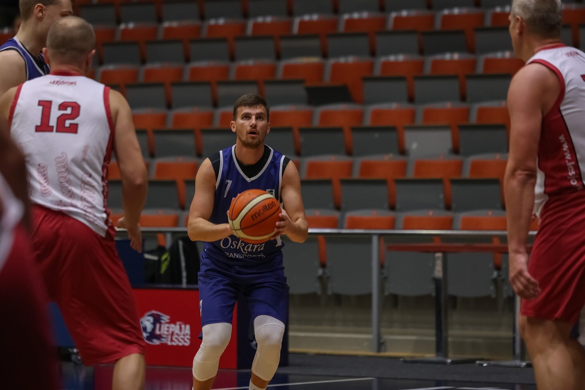 Favorītiem kārtējās uzvaras Liepājas pilsētas basketbola čempionātā