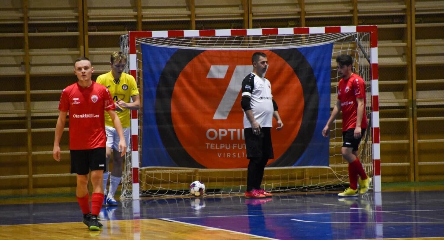 FK “Nīca/OtankiMill” saņem pērienu no līderiem