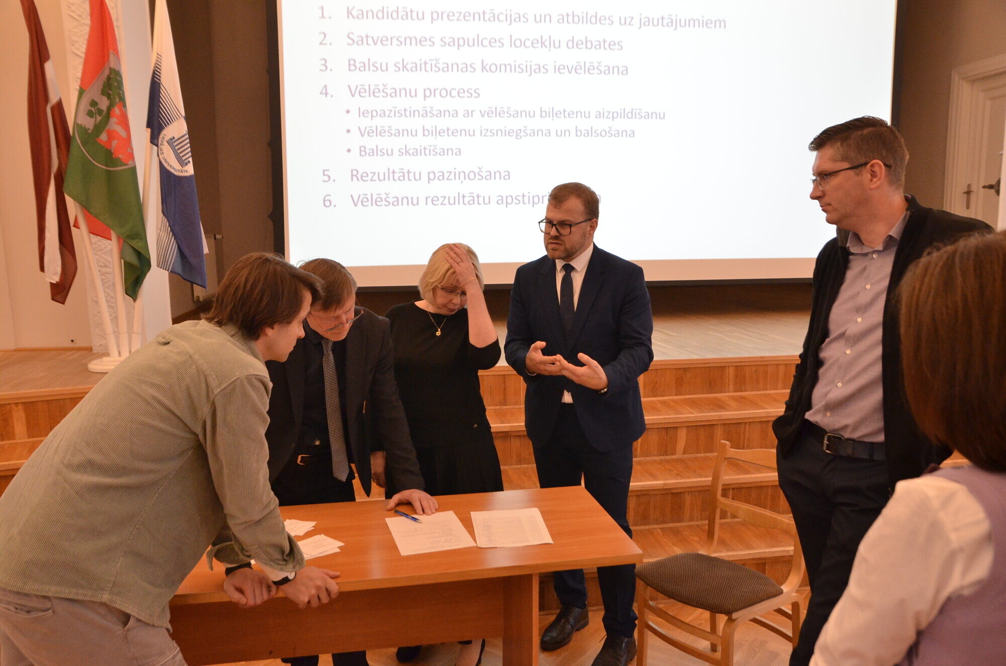 Pievienoties LU vai RTU? Pašā Liepājas Universitātē viedokļi dalās