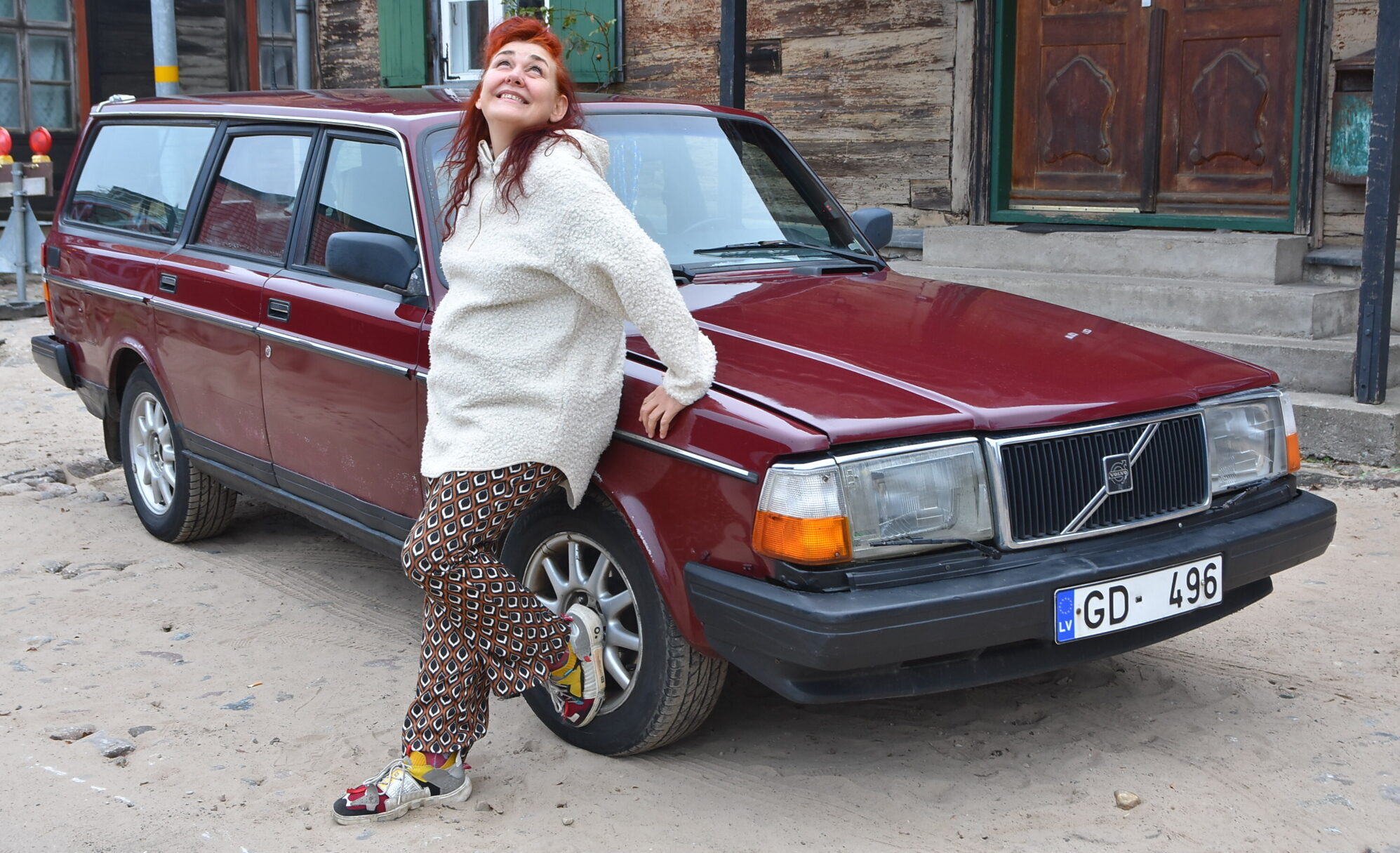 Ivonna Kalita ar savu “Volvo” tālu nebrauc. Tikai skaisti