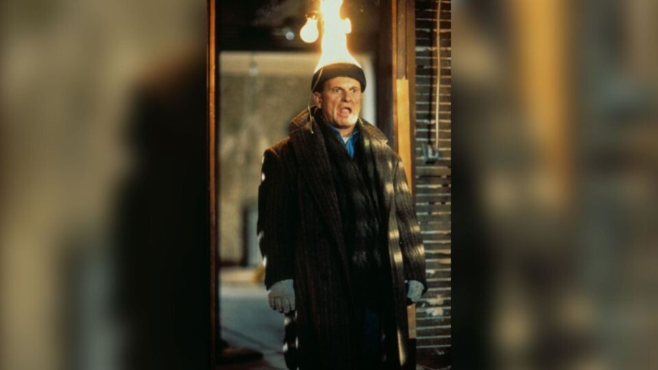 Aktieris Džo Peši: zagļa atveidošana “Viens pats mājās” filmās bija ļoti sāpīga