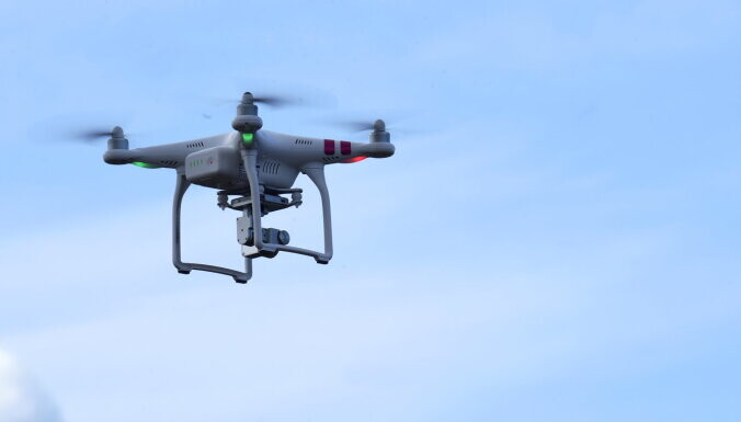 Daugavpilī pie ierobežotas pieejas objektiem aizturēts Krievijas pilsonis ar dronu