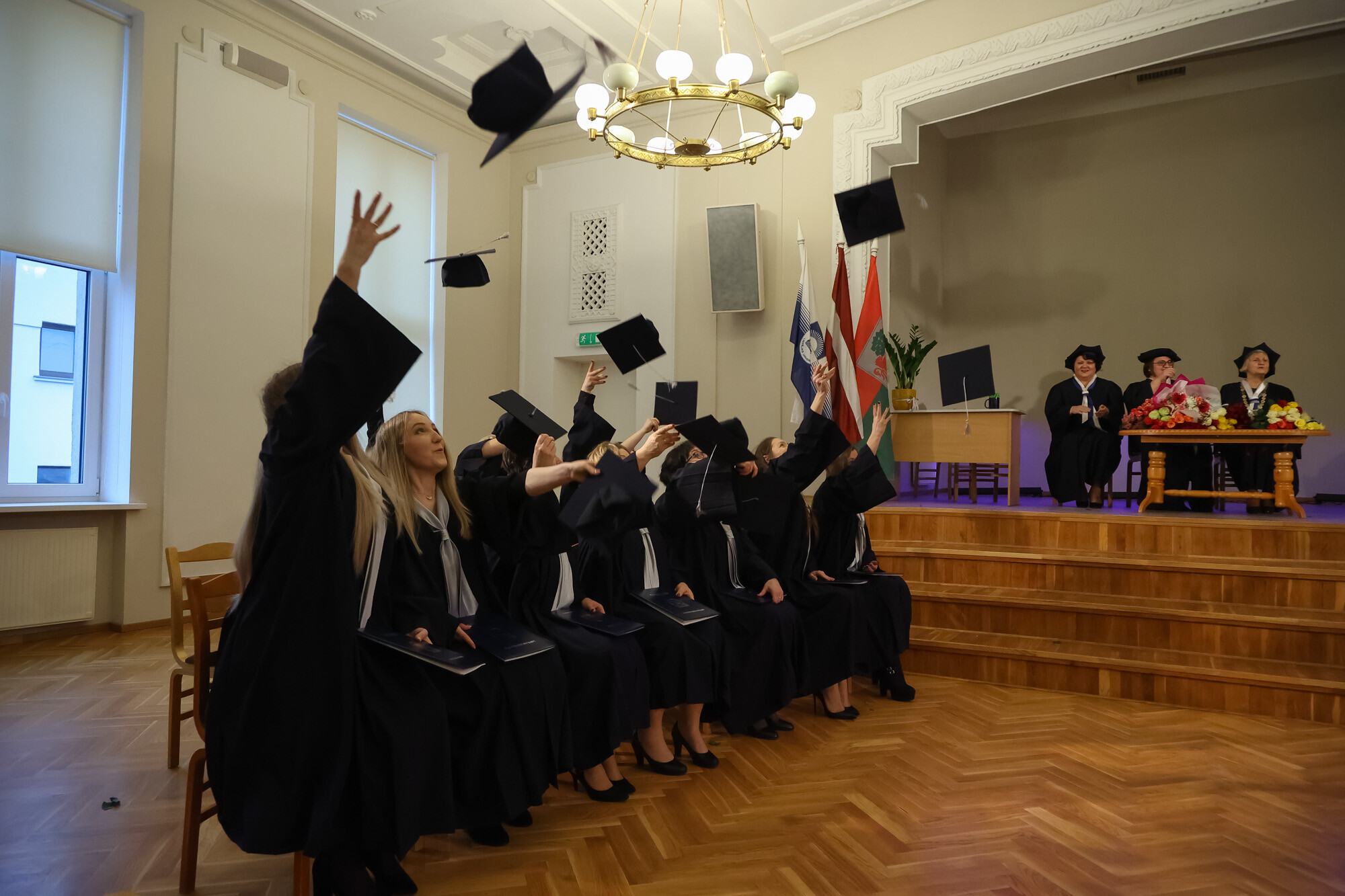 Liepājas Universitātē izskan ziemas izlaidumi