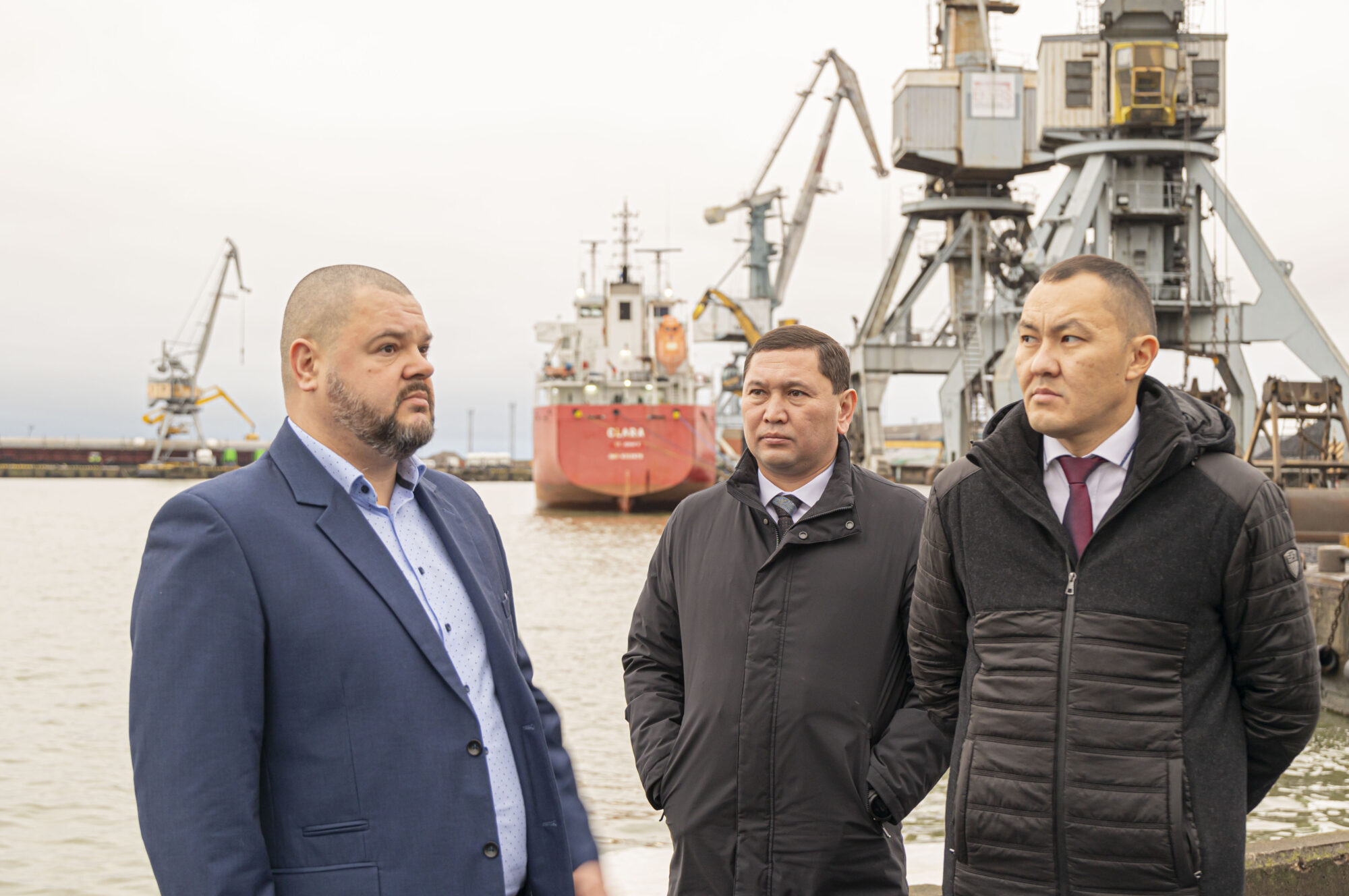 Kazahstānas transporta nozares uzņēmēji iepazīst Liepājas ostas iespējas klātienē