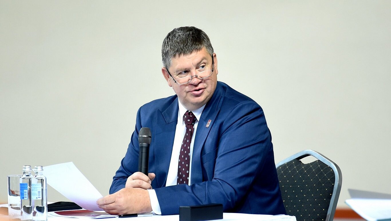 Kalvītis pārvēlēts LHF prezidenta amatā