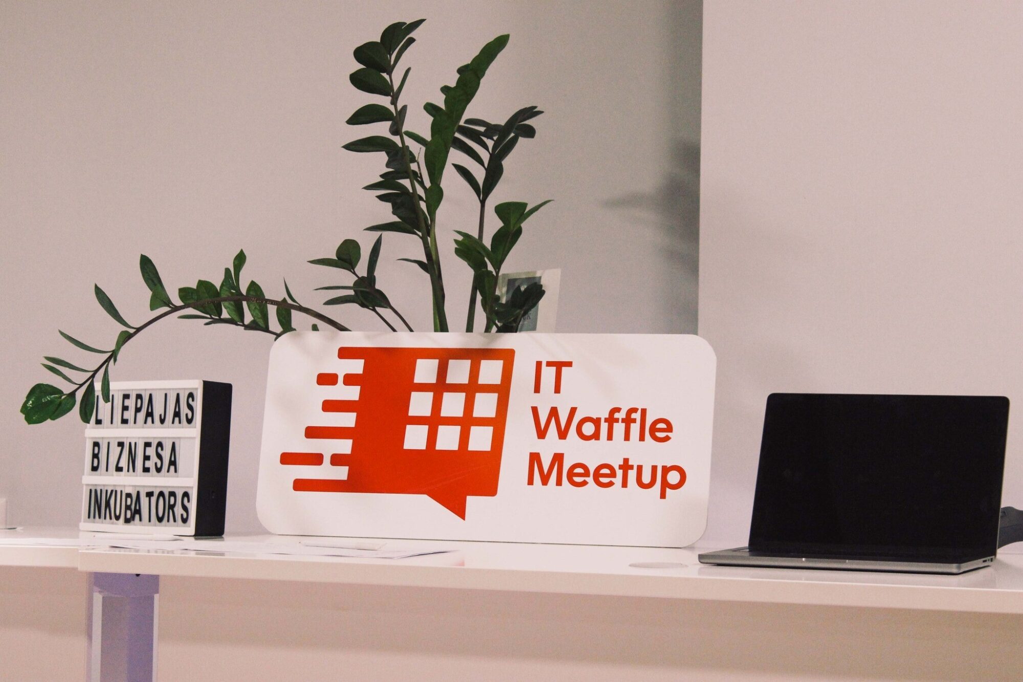 Liepājā nākamnedēļ notiks IT tīklošanas pasākums “IT Waffle Meetup”