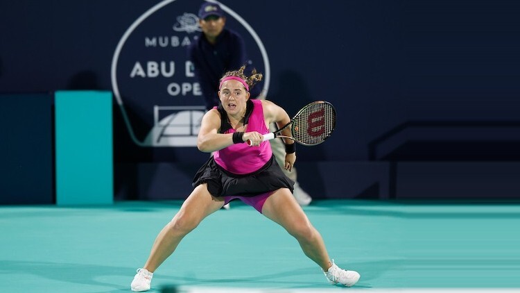 Ostapenko WTA rangā zaudē divas vietas