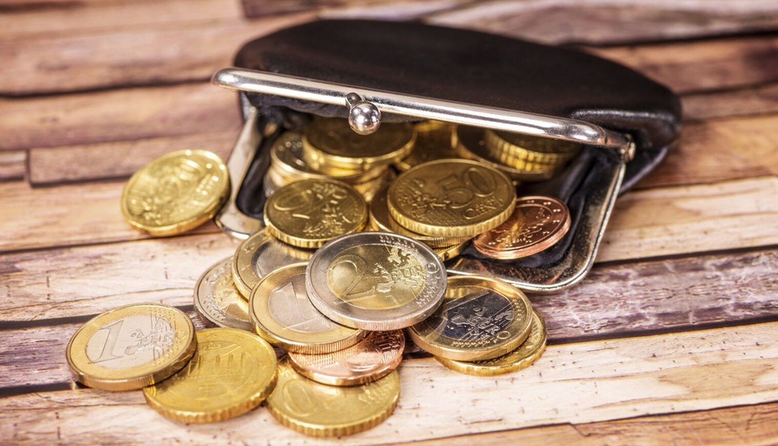 Gada inflācija janvārī sasniegusi 21,5%
