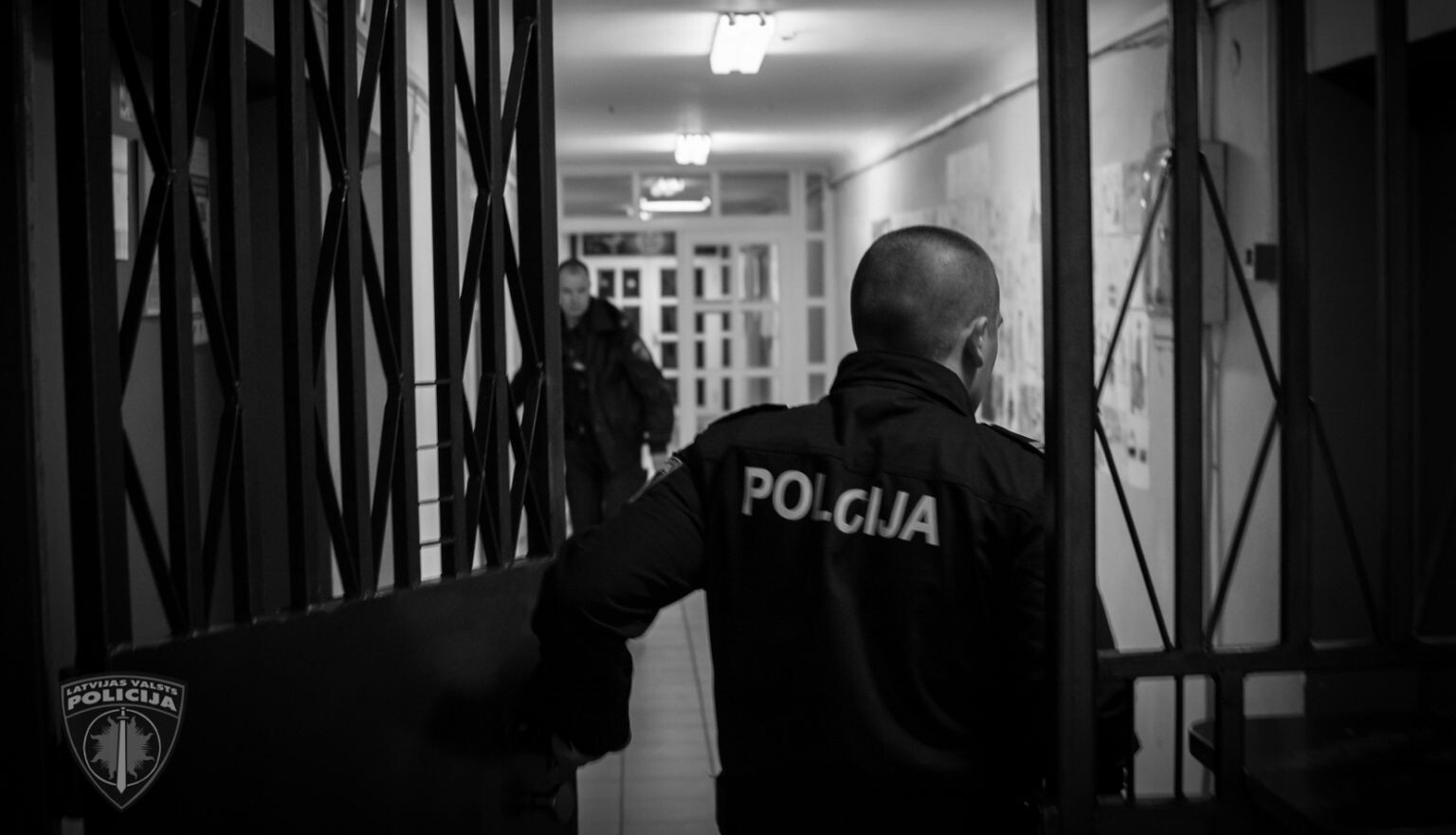 Iepriekš sodītu slepkavu rosina apsūdzēt par pensionāres nogalināšanu sociālajā namā