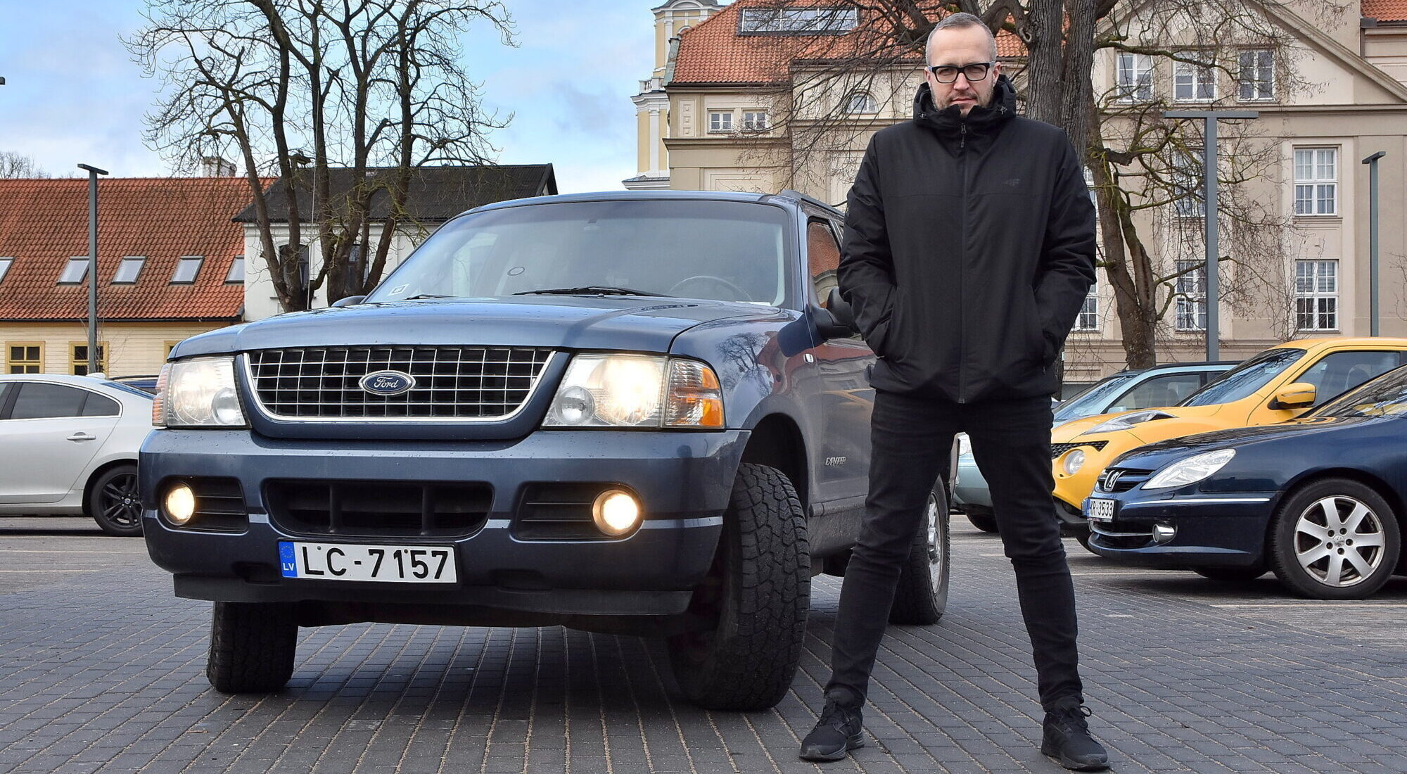 Karalisks amerikāņu prieks. Fotogrāfs Aigars Prūsis iecienījis palielāku apmēru automašīnas