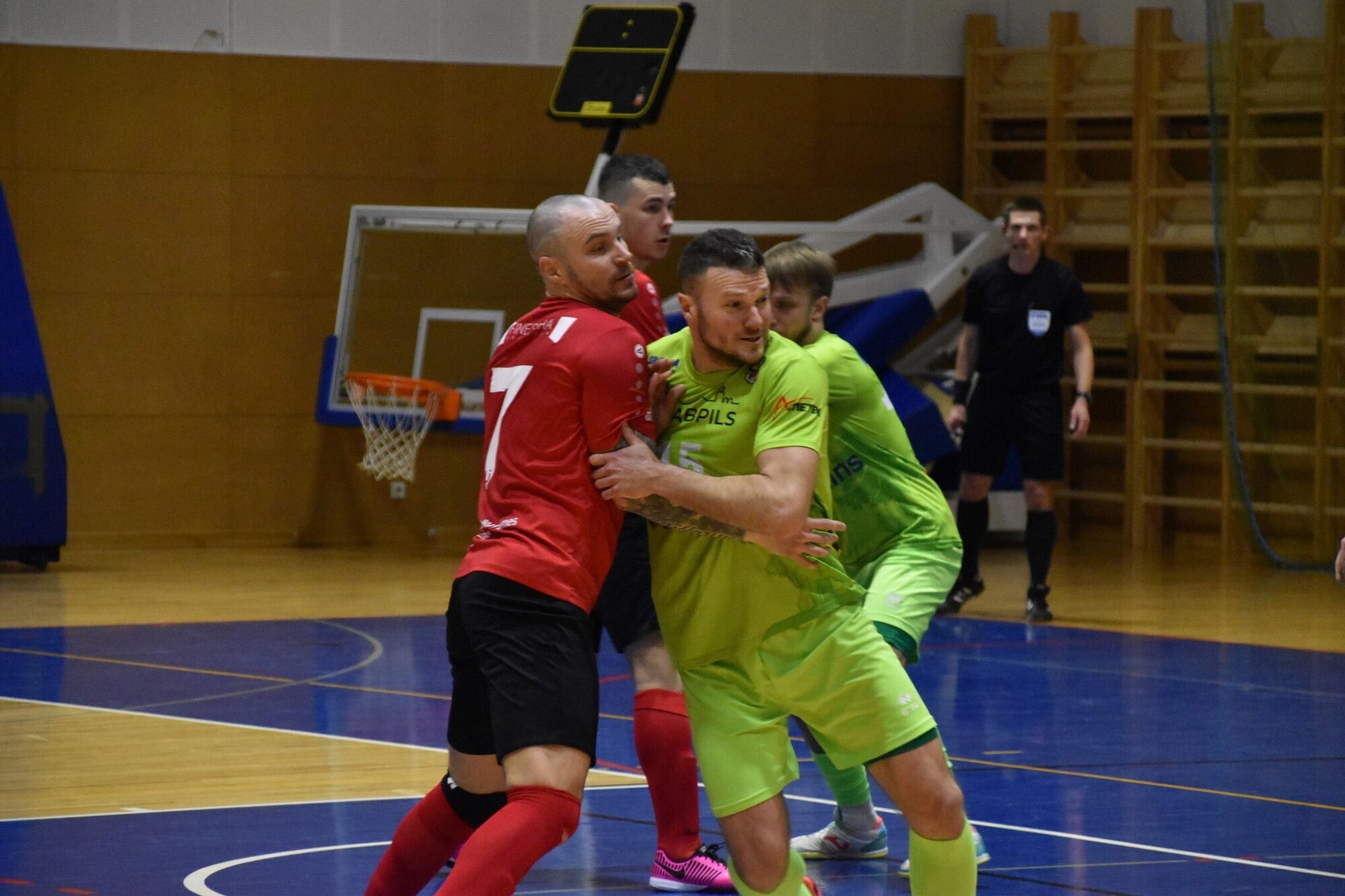 Telpu futbola pusfinālistu noskaidros Nīcā