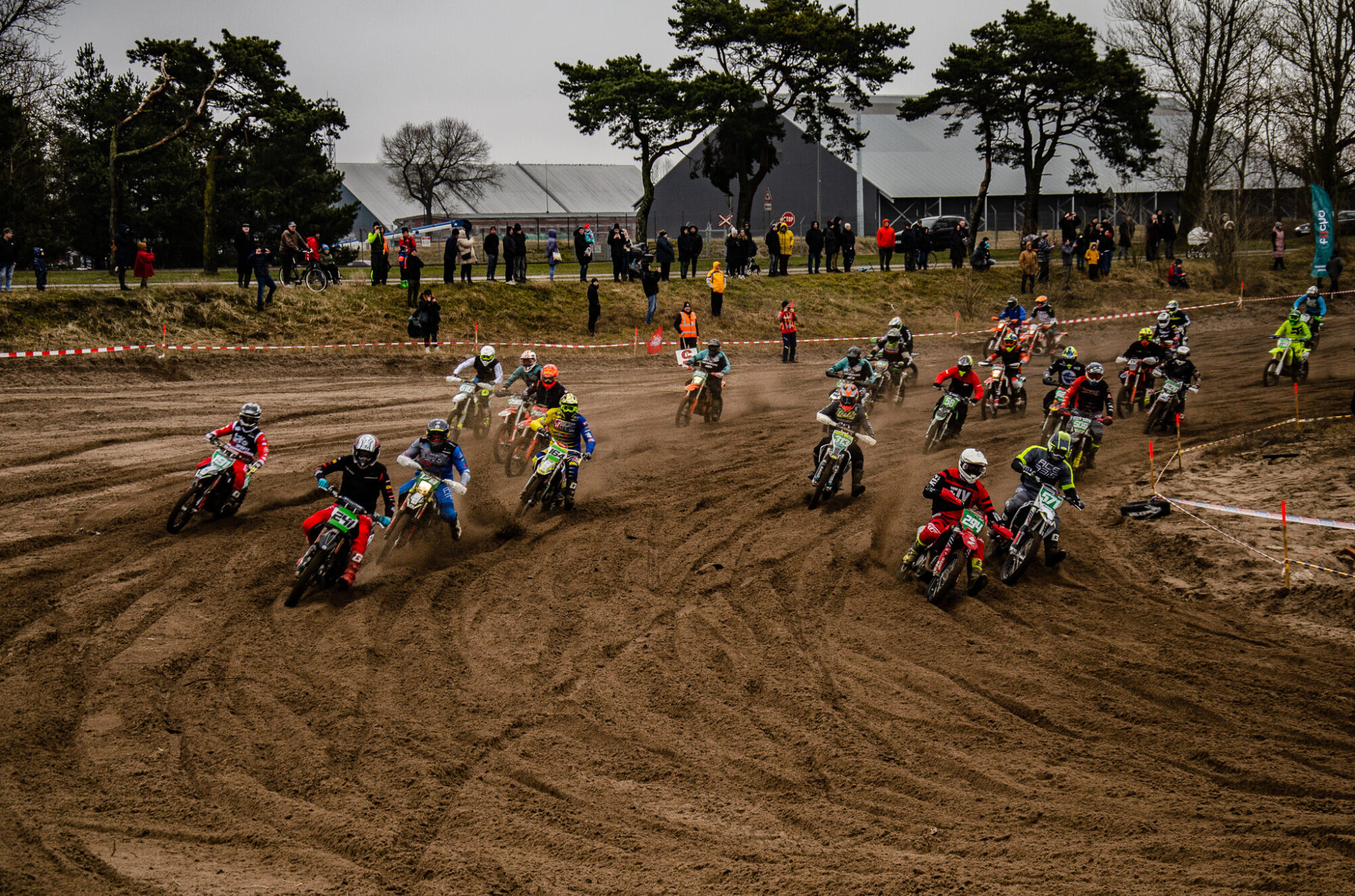 Foto: Ar motosporta sacensībām Liepājā atklāta “Cross Country” sezona