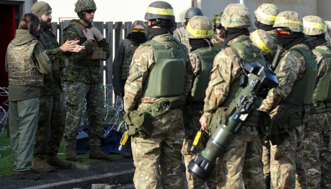 Kijiva: Ukrainas armija joprojām tur Bahmutas aizsardzību