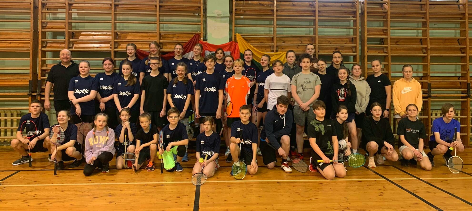 Liepājas badmintonisti cīnās Polijā un mājās