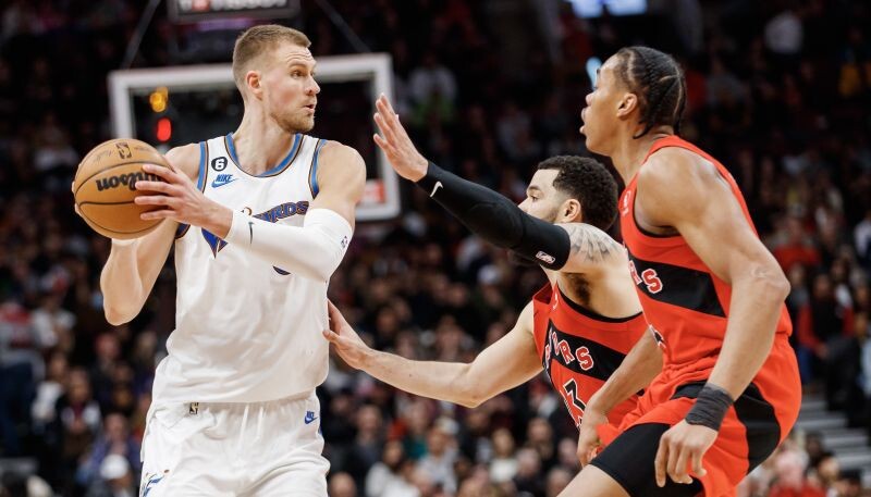 Porziņģis Toronto grozā iemet 26 punktus, “Wizards” 42. zaudējums šosezon