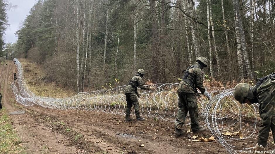 Laikraksts: Krievija masveidā ieved migrantus no Āzijas, lai sūtītu uz ES