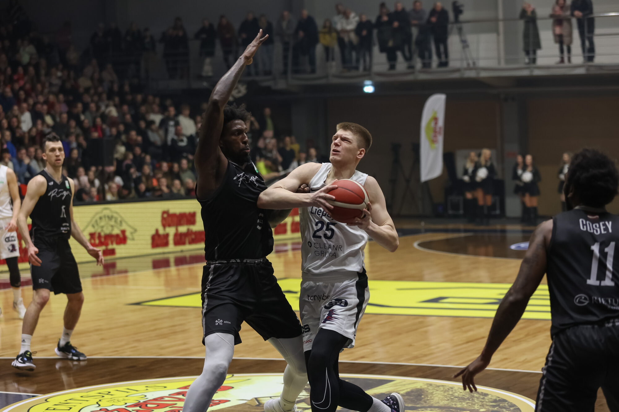 LBL pusfināla sērijas pirmajā spēlē “Liepāja” zaudē VEF