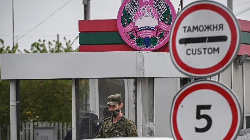 Moldova: Krievi veic provokatīvu bruņutehnikas pārvietošanu