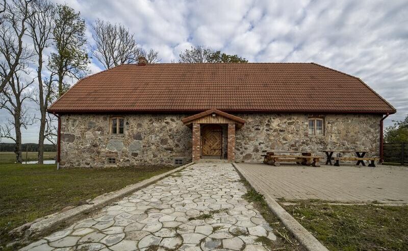 Dunalkas pagasta “Kalnmuiža” cieš ugunsnelaimē