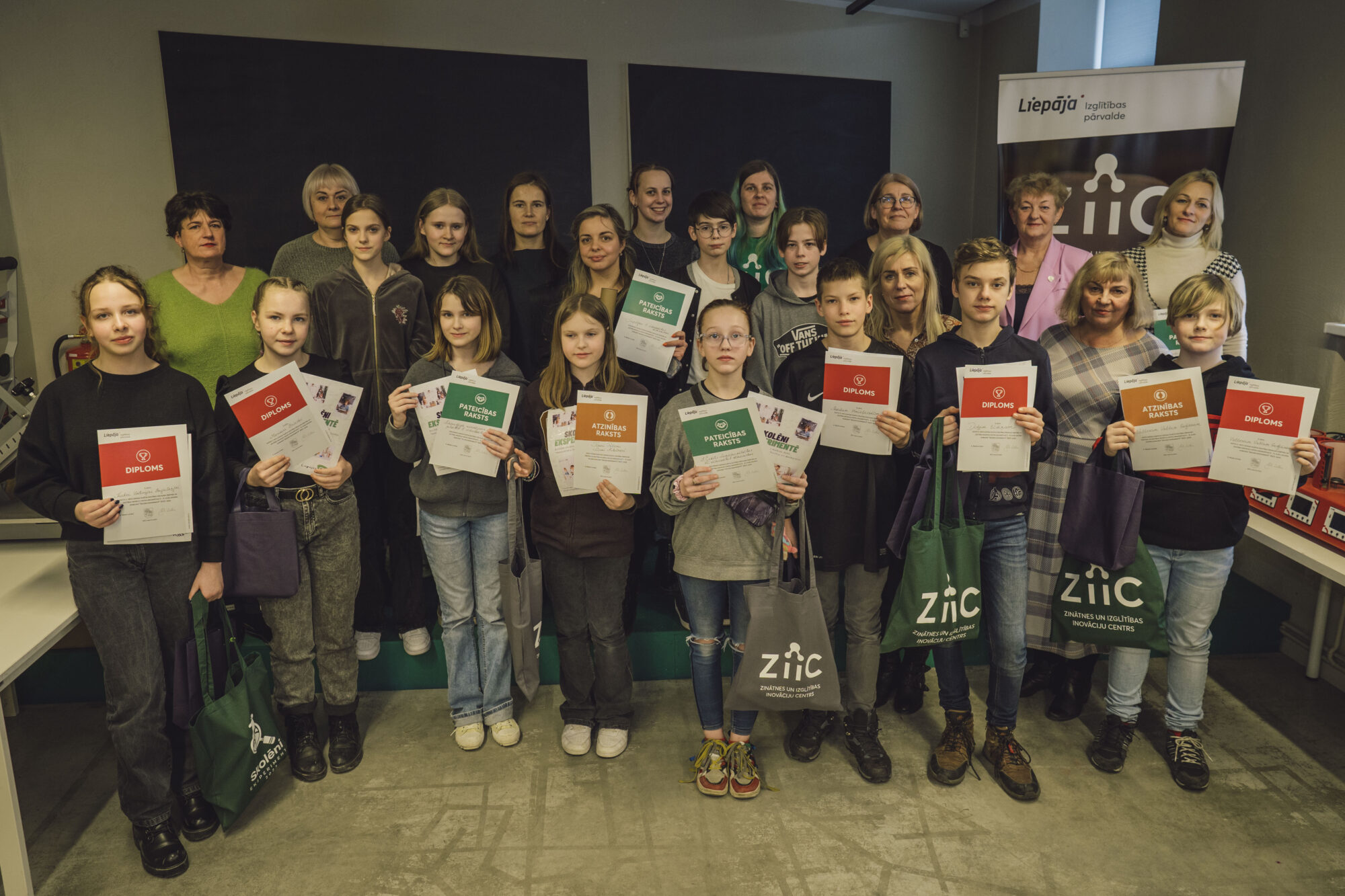 Zinātnes un izglītības inovāciju centrā noslēdzies dabaszinātņu konkurss 5.-6. klašu skolēniem