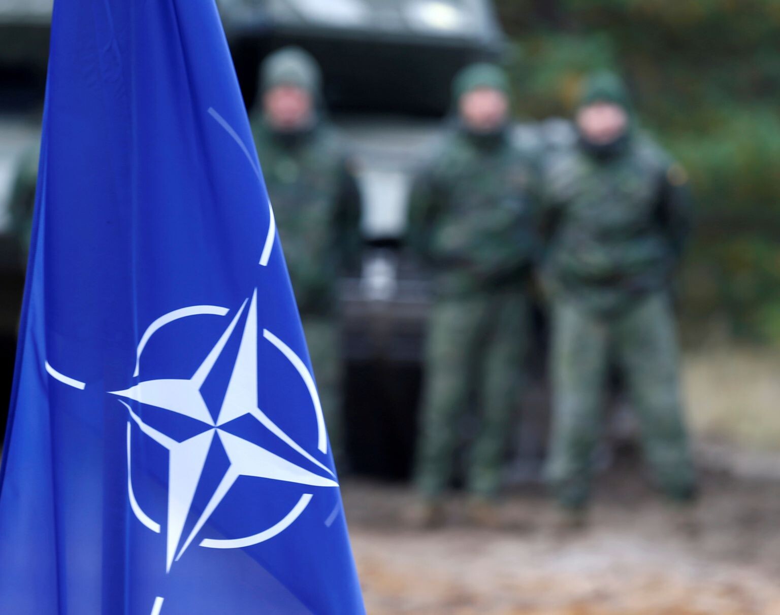 Laikraksts: Ukrainā atrodas NATO valstu īpašo uzdevumu vienību karavīri