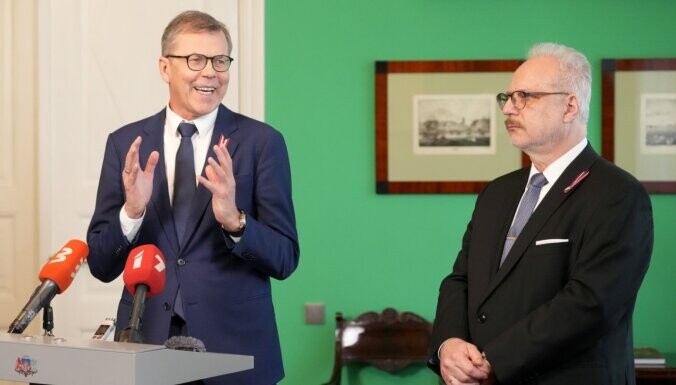 Aptauja: Pīlēns popularitātē apsteidz Levitu, tomēr vēl vairāk aptaujāto priekšroku dotu citam prezidenta amata kandidātam