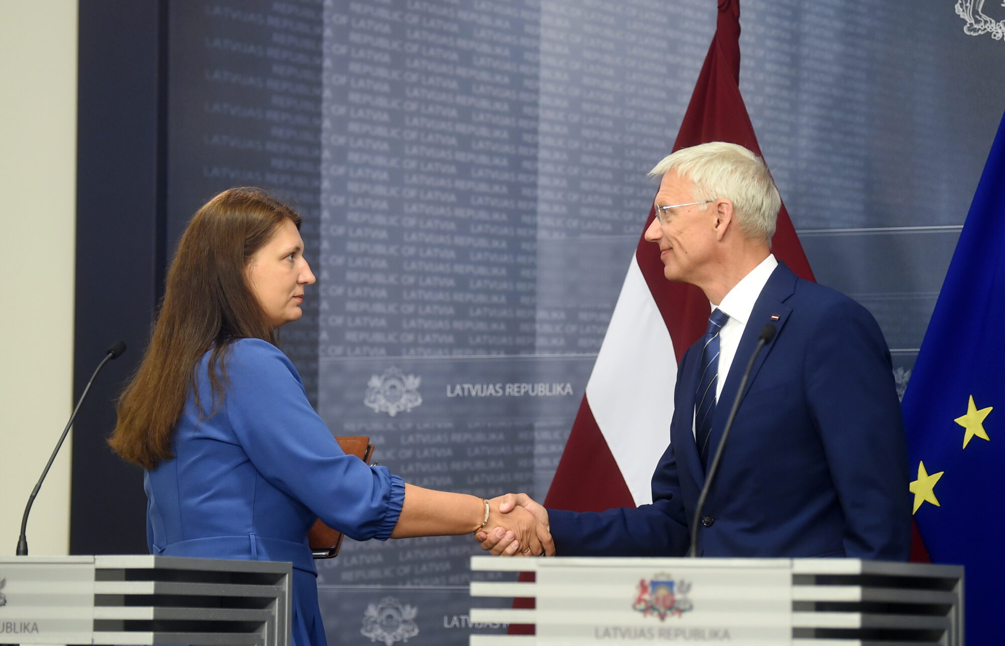 LIZDA sola prasīt Kariņa demisiju