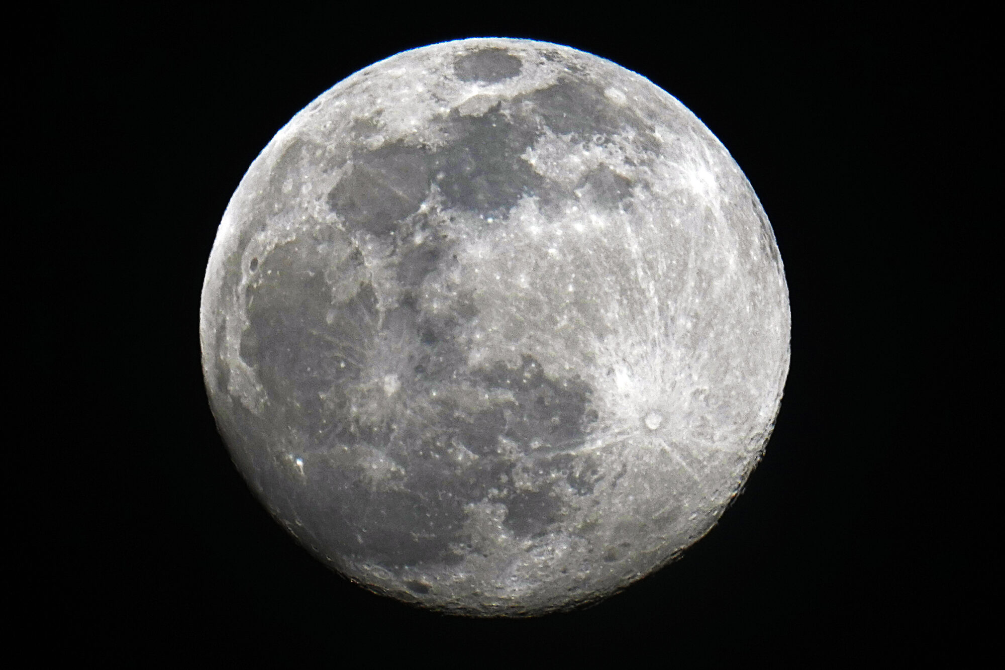 Ķīna plāno līdz 2030. gadam nosūtīt astronautus uz Mēnesi