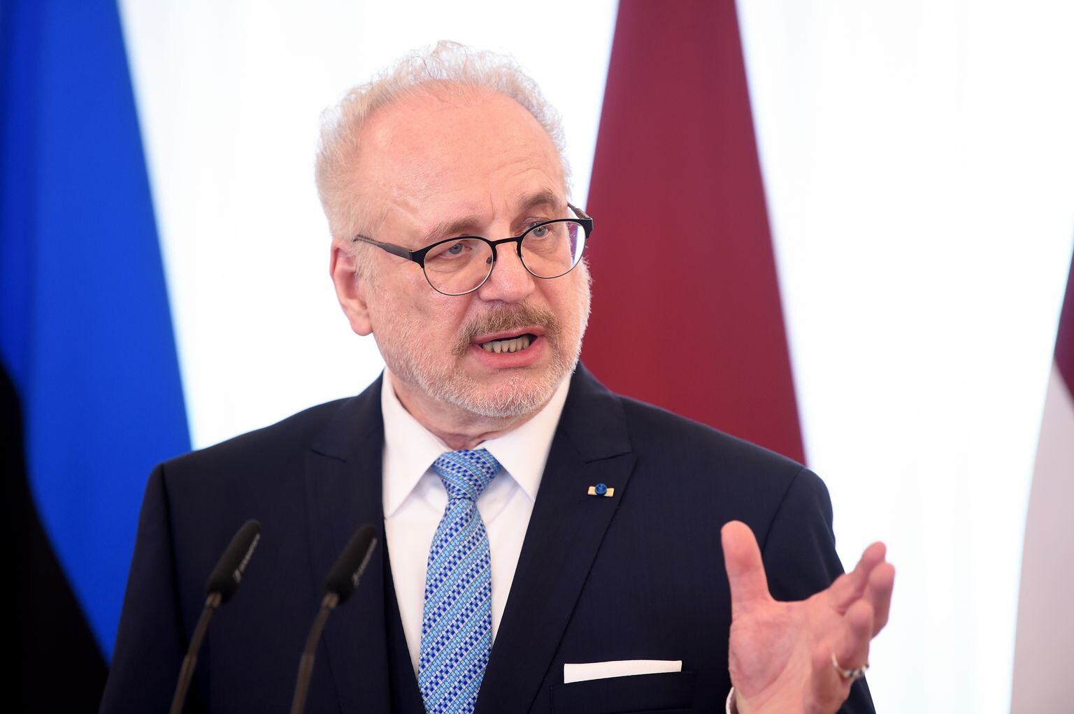 Valsts prezidenta kandidātu izvirzīšanas priekšvakarā koalīcija nevienprātīgi “paliek” pie Pīlēna un Levita