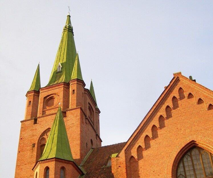 Kuldīgas Svētās Annas evaņģēliski luteriskajai baznīcai nomainīs jumta segumu