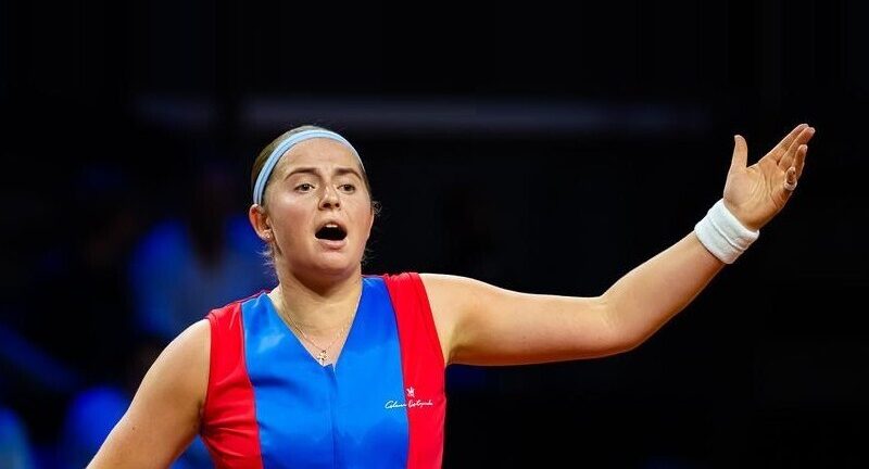 Ostapenko WTA rangā atgūst divas vietas
