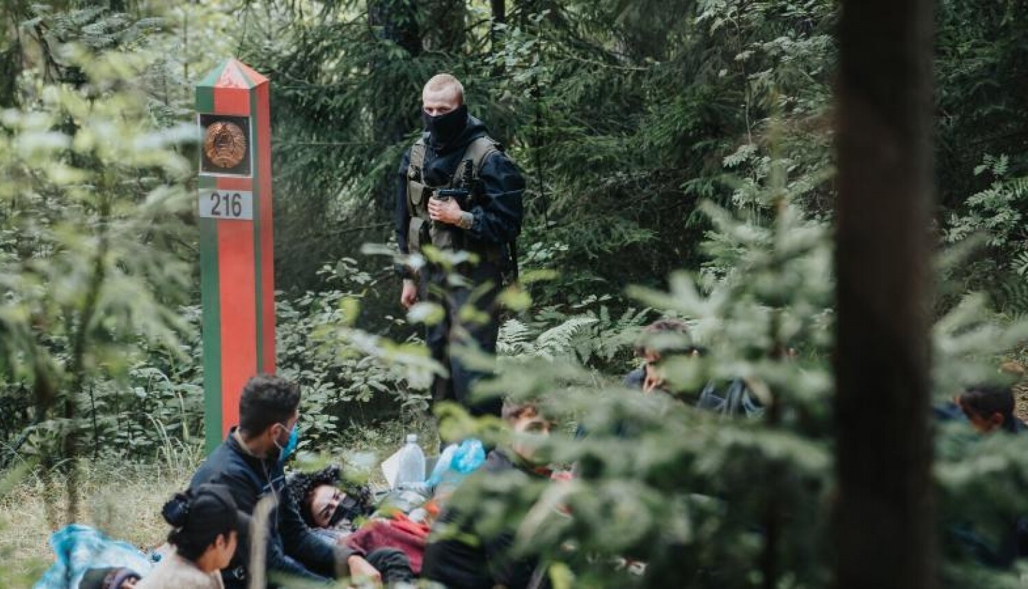 Pie Latvijas robežas Baltkrievijas pusē, iespējams, migranti izraisījuši ugunsgrēku