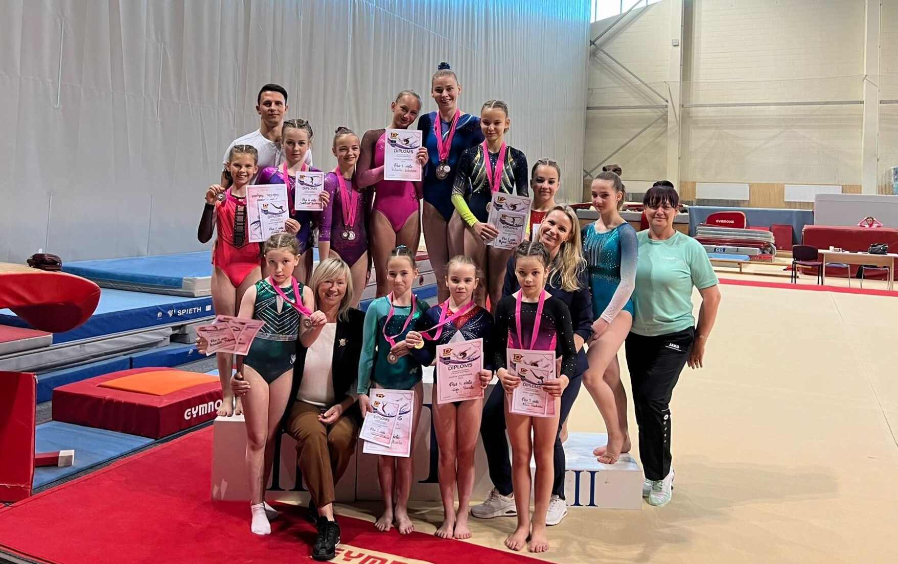Sporta vingrotājām 17 medaļas sacensībās Daugavpilī