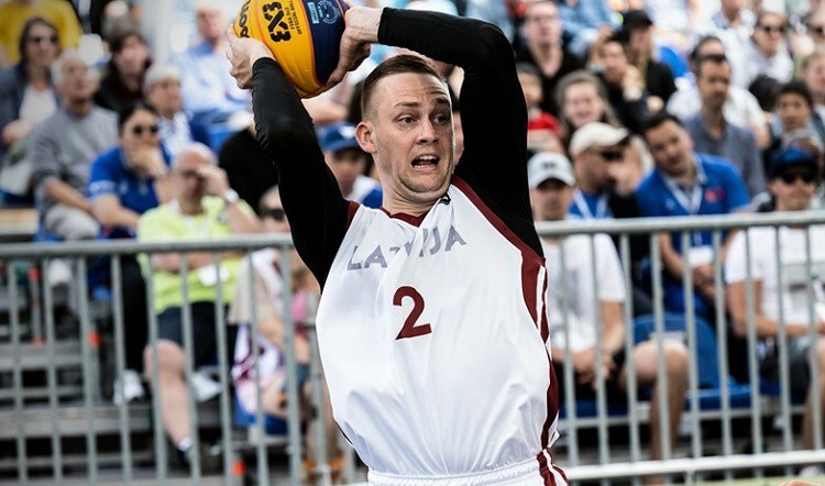 Latvijas 3×3 basketbola izlase Pasaules kausa izcīņas otrajā mačā izcīna uzvaru