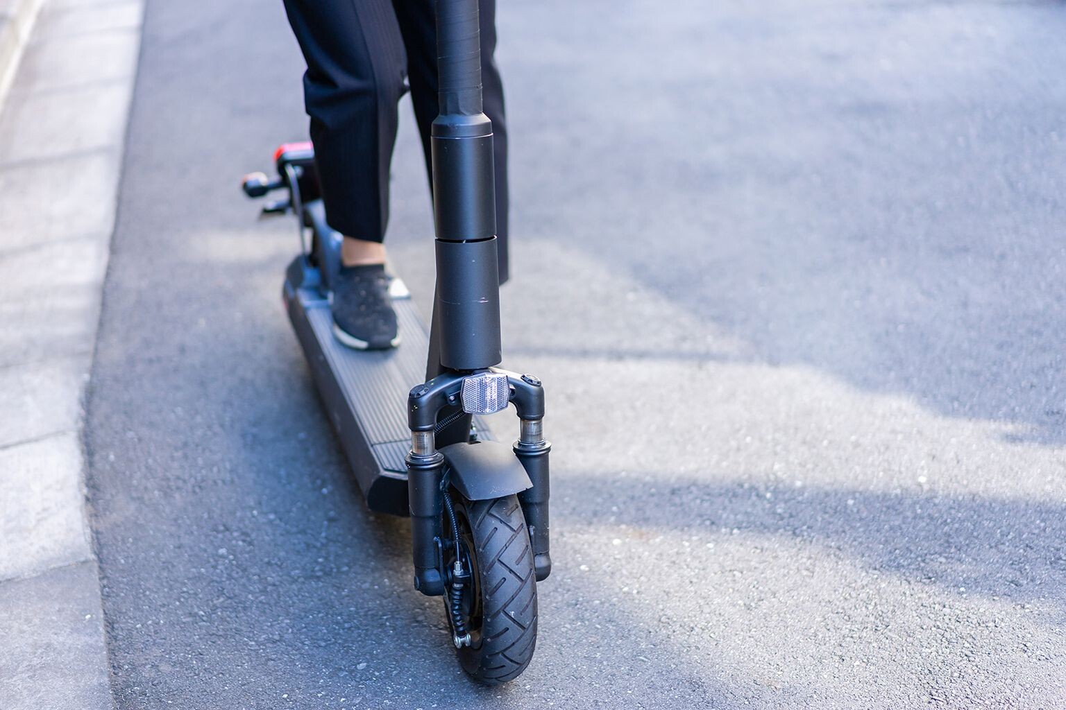 Lāčplēša dienas ķēriens – velosipēdists, stāvdrāzists un automobilists
