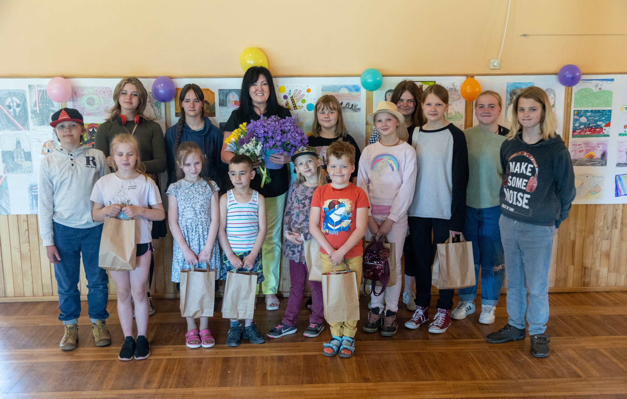 Gunta Krastiņa aiziet no mākslas studijas Rucavā ar rūgtumu