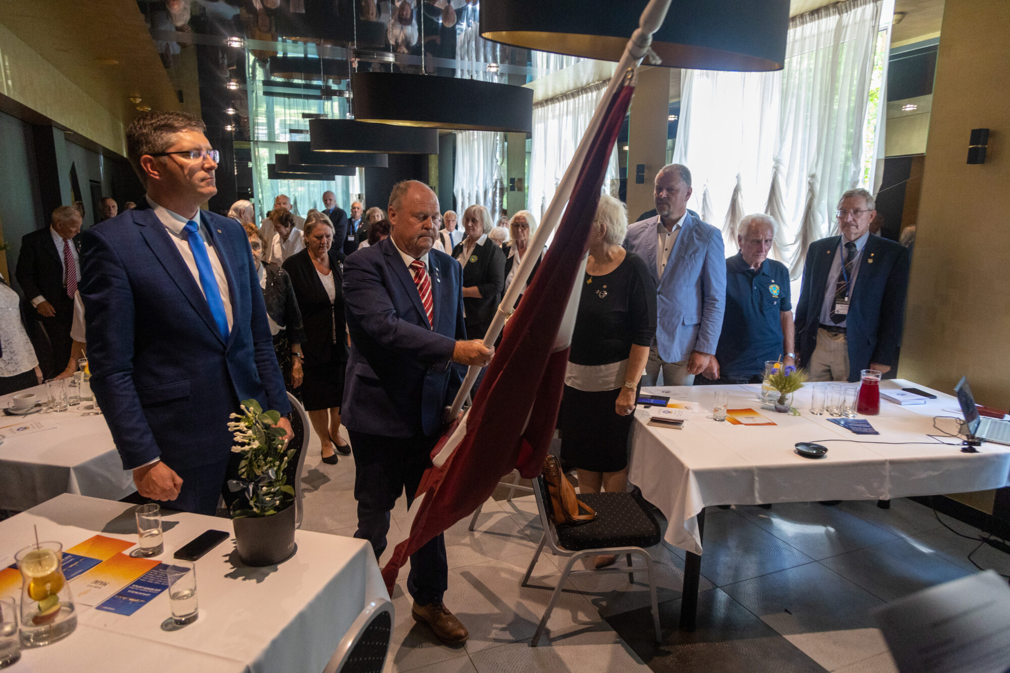 Liepājā pulcējās senākās un lielākās trimdas organizācijas “Daugavas Vanagi” pārstāvji