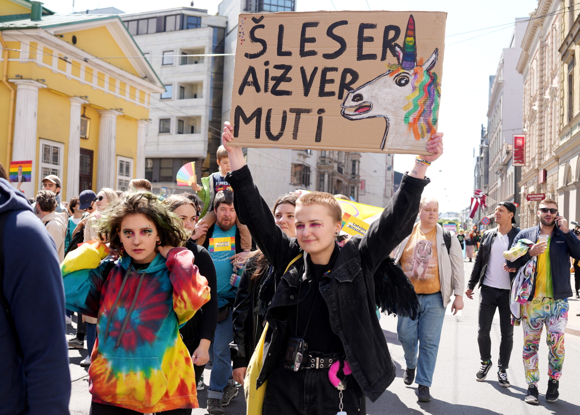 Nedēļas politikas apskats: Īstās vietas ierādīšana un jautājumi