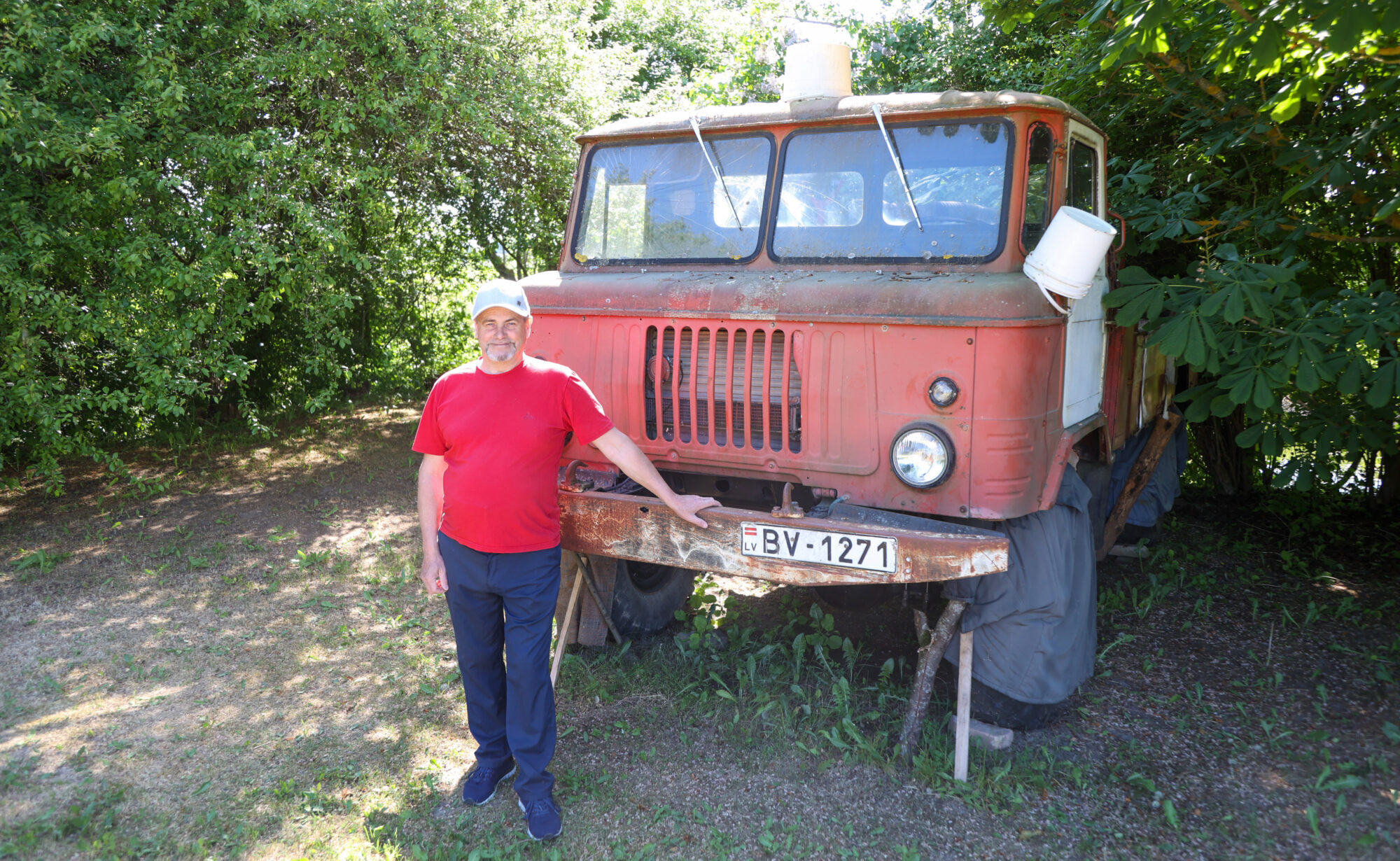 Tā ir un būs mūsu zelta vēsture. Jāņa Rogas kolekciju papildinājis ugunsdzēsēju auto