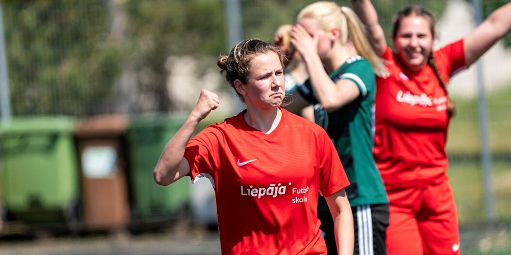 Futbolistes pirmo apli noslēdza bez zaudējumiem