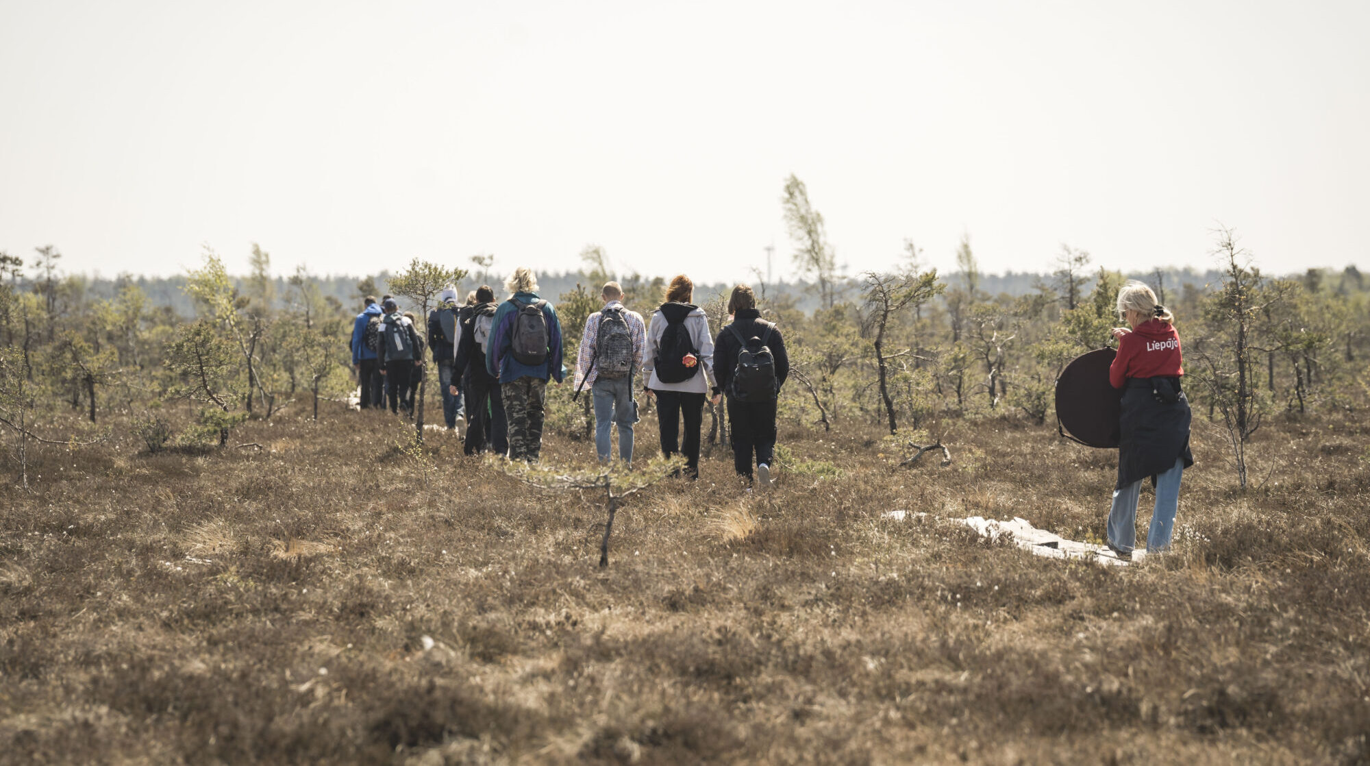 Zinātnes un izglītības inovāciju centrs izmēģina nodarbības Dunikas purva teritorijā