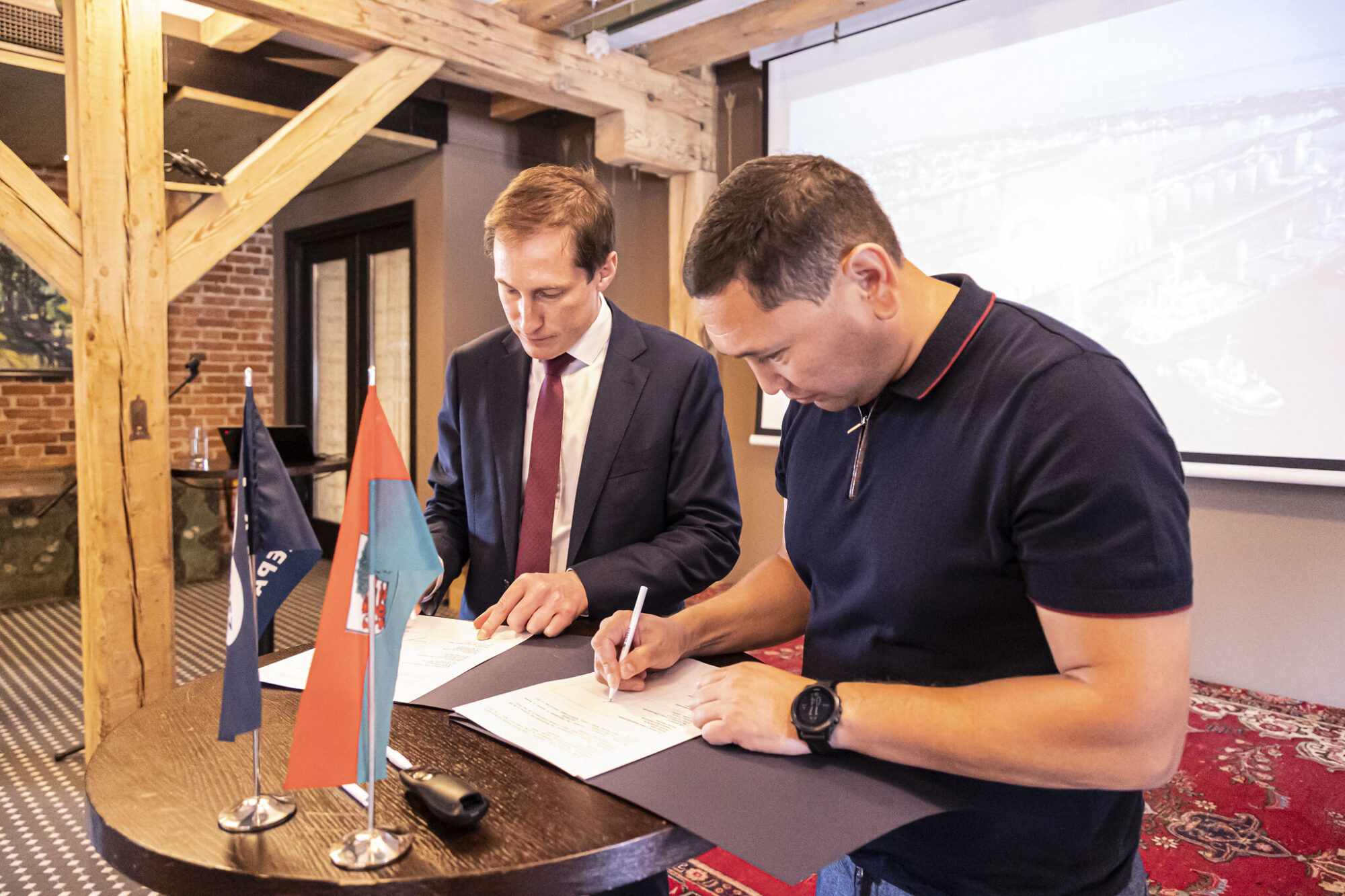 Centrālāzijas viesi apliecina nodomu sadarboties ar Liepājas ostu