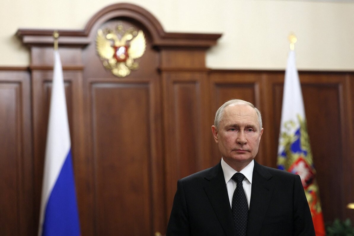 Putins Kremlī drošībniekiem un militāristiem pateicas par Prigožina dumpja apspiešanu