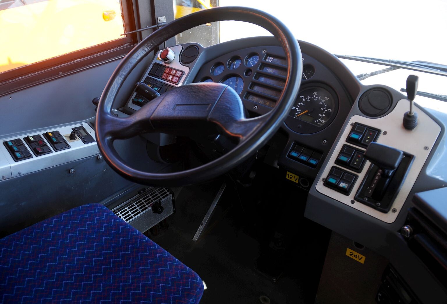 Svētdien Liepājas rallija dēļ būs izmaiņas trīs reģionālo autobusu maršrutu izpildē Dienvidkurzemes novadā
