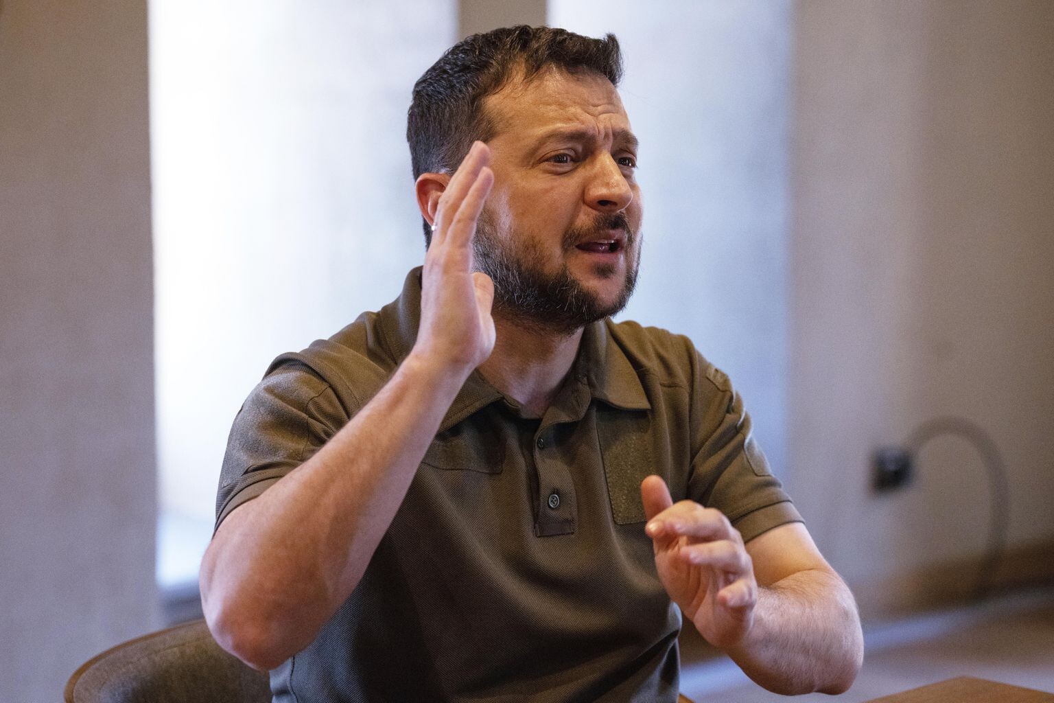 Zelenskis: Pretuzbrukums nenorit tik ātri, kā gribēts